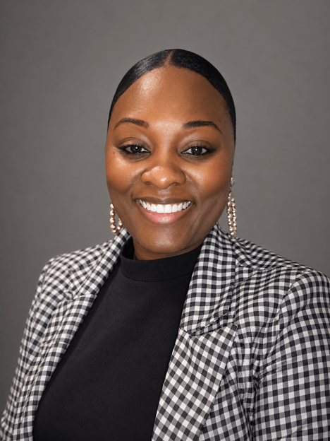 Courtney Thomas Headshot