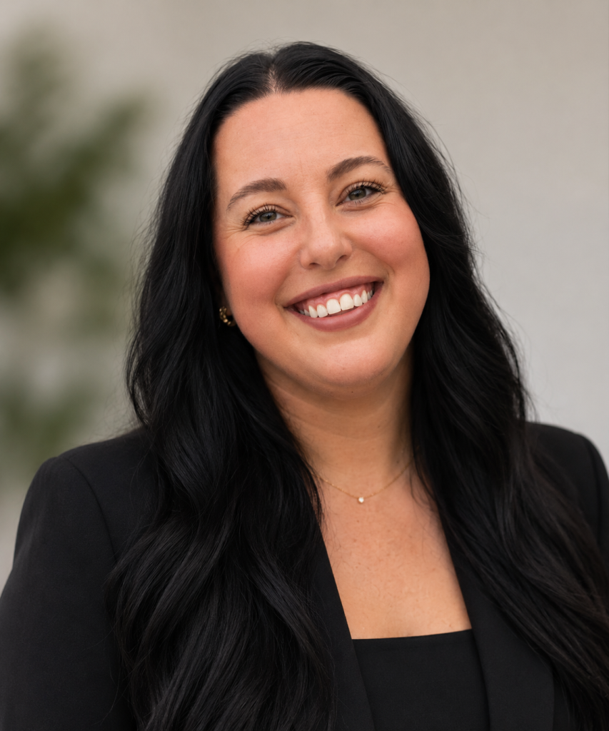 Hannah Foltz Headshot
