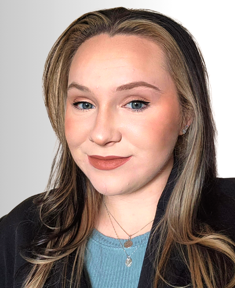 Natalie Jankowski Headshot