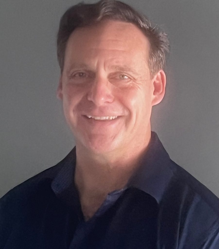 Andrew Neumann Headshot