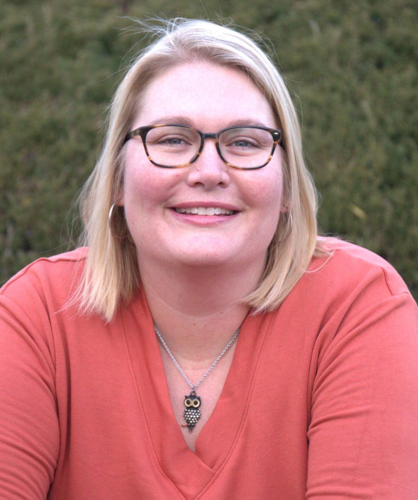 Michelle Whalen Headshot