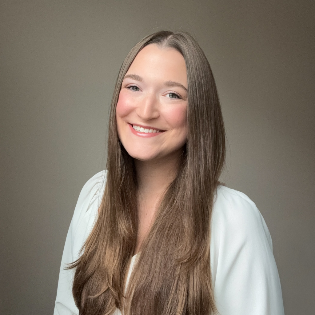 Claire Brooks Headshot
