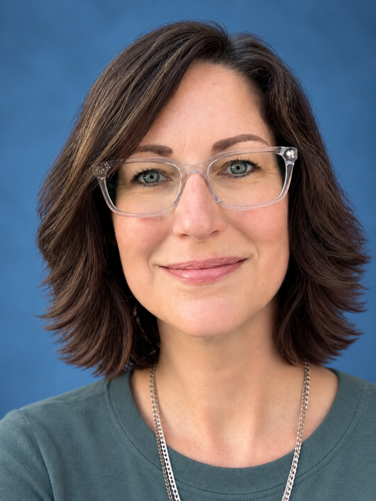 Stephanie McRight Headshot
