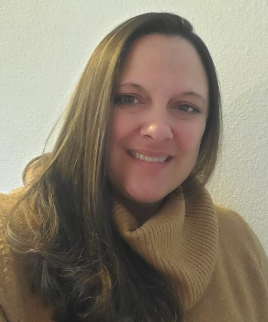 Heidi Weaver Headshot