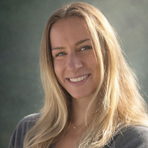 Lauren Netzel Headshot