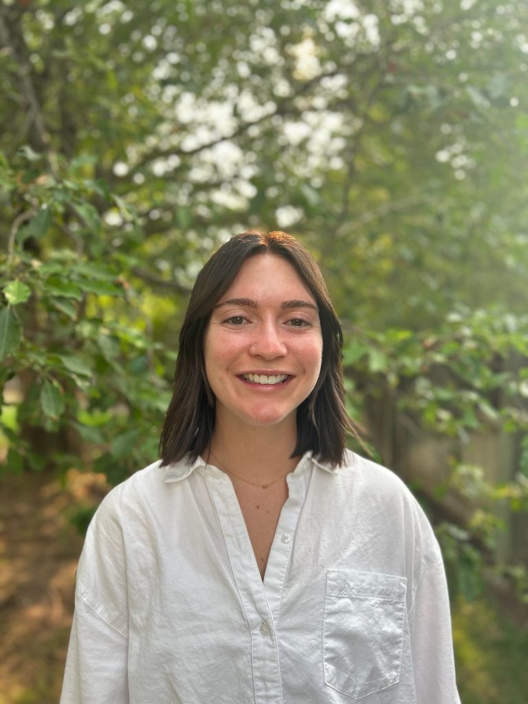 Annie Eidenschink Headshot