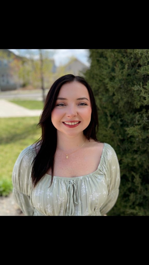 Hadley Thomas Headshot