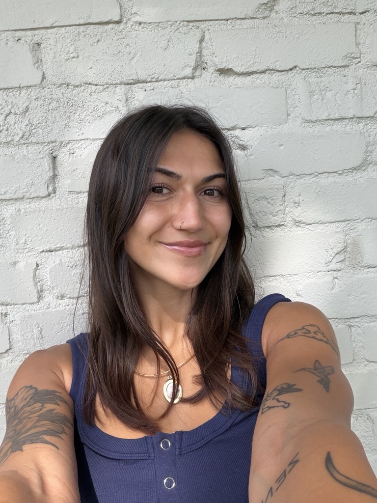 Liz Warnock Headshot