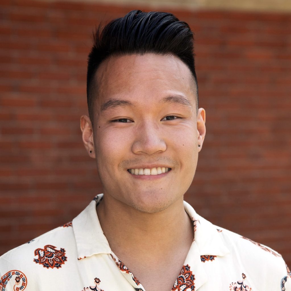 Raymond Feng Headshot
