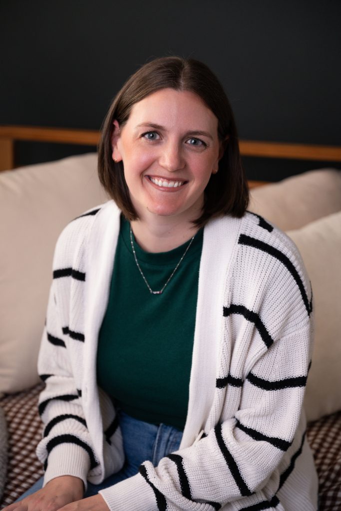 Meghan Ludowissi Headshot