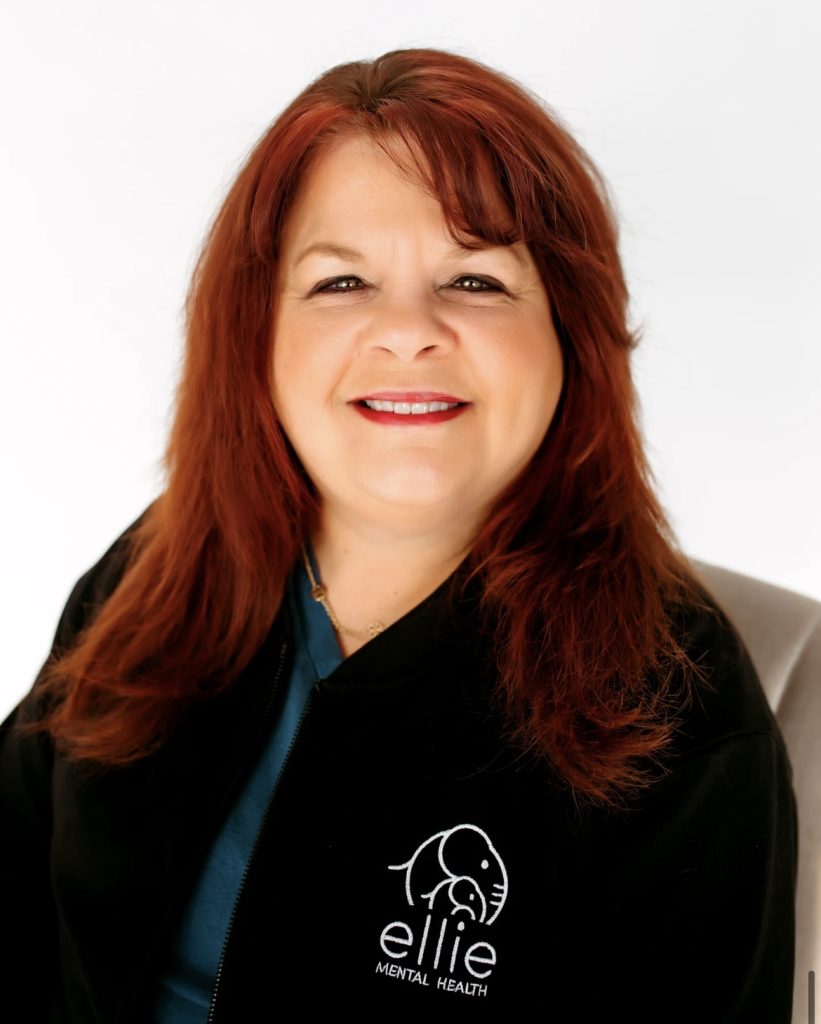 Kim Burns Headshot