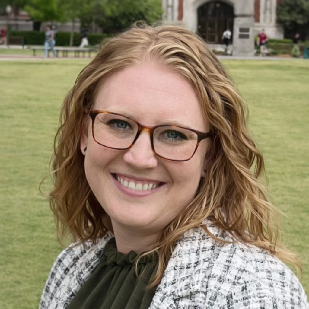 Kaitlyn Davis Headshot