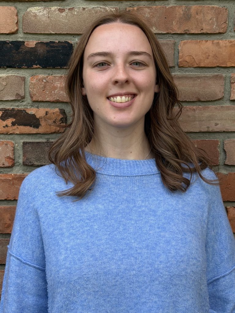 Emily Zenda Headshot