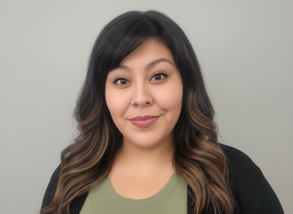 Evelyn Mandujano Headshot