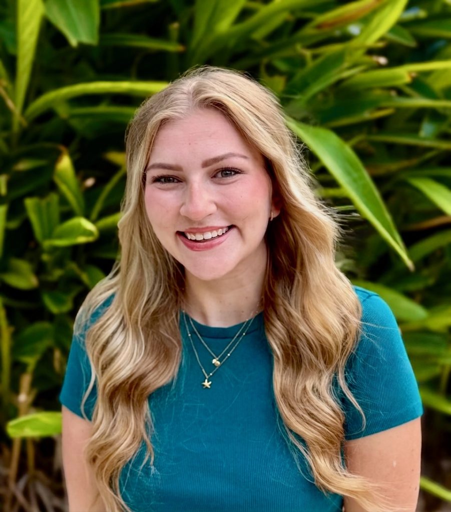 Lauren Neumann Headshot