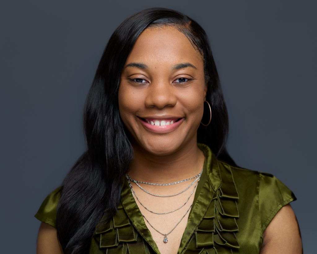 Jeanine Hubbard Headshot