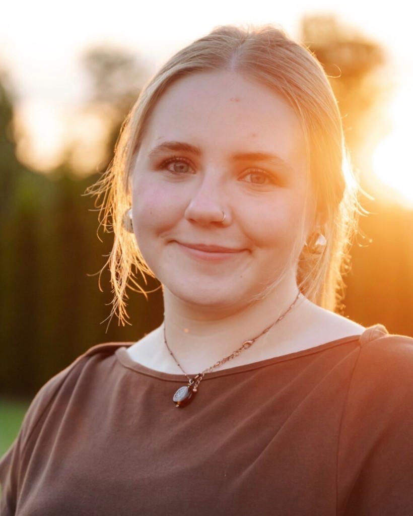 Alexis Beam Headshot