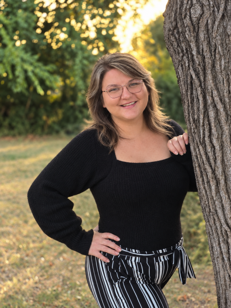 Kendra Fiedler Headshot