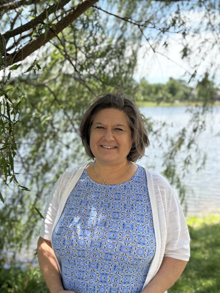 Deb Wolff Headshot