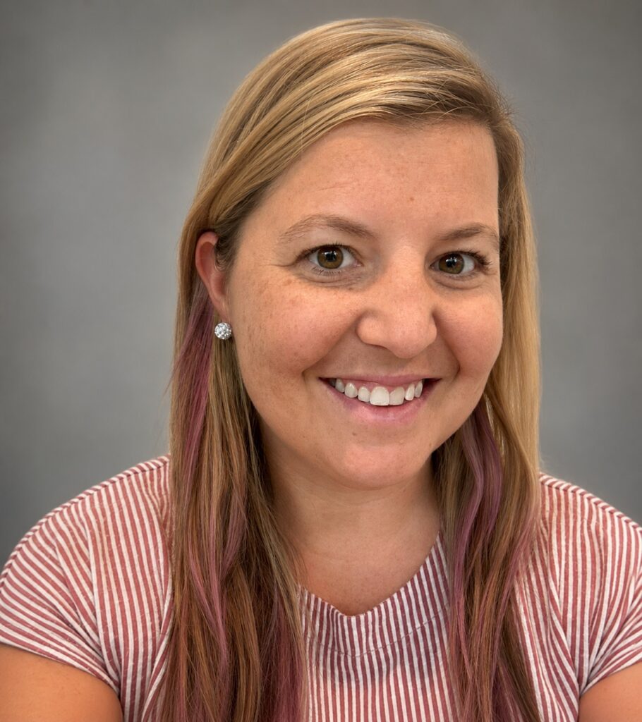 Ashley Derenbecker Headshot