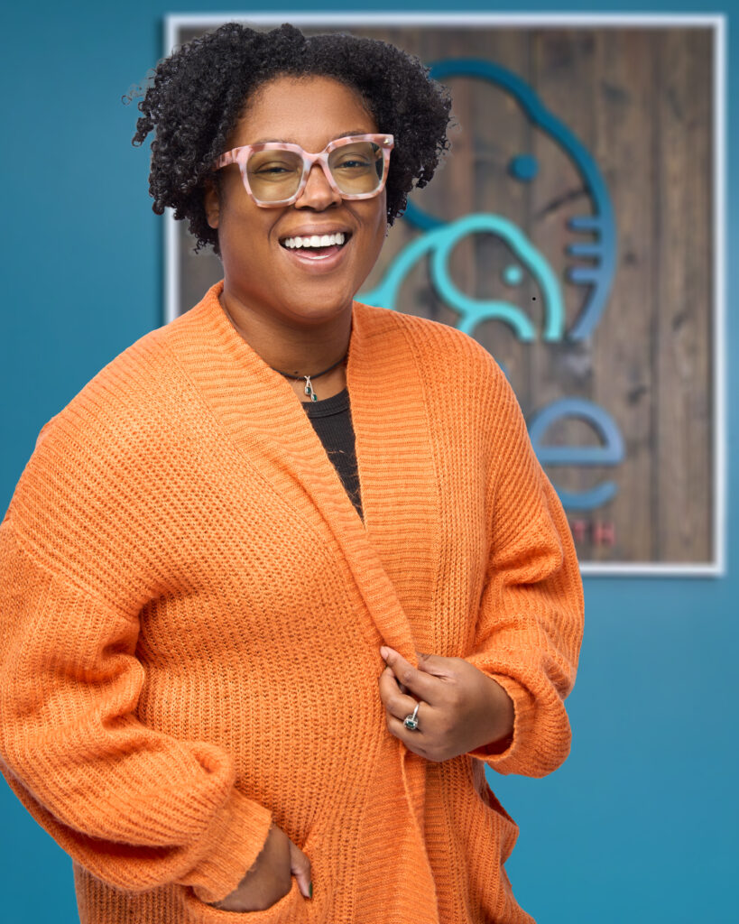 Angela Paggett Headshot