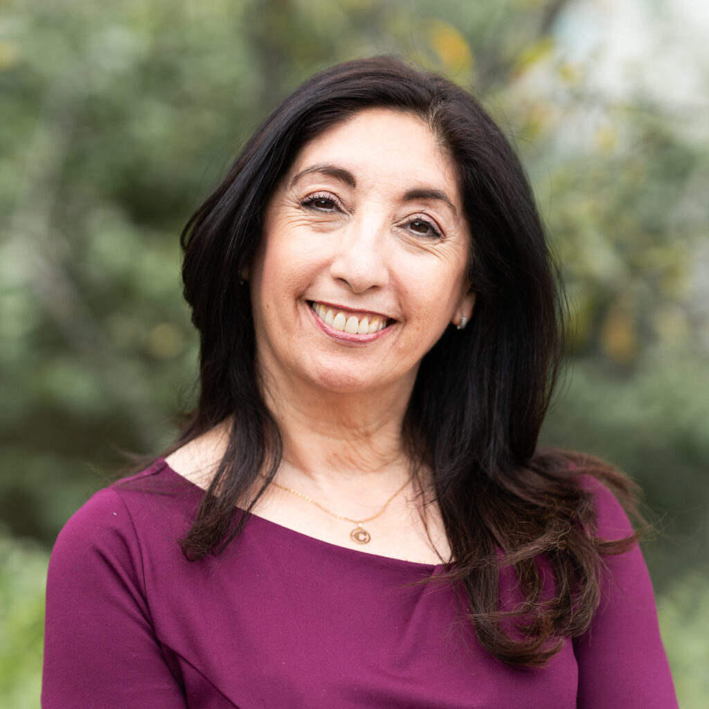 Claudia Ardiles Headshot