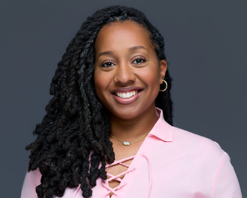 Ariel Martin Headshot