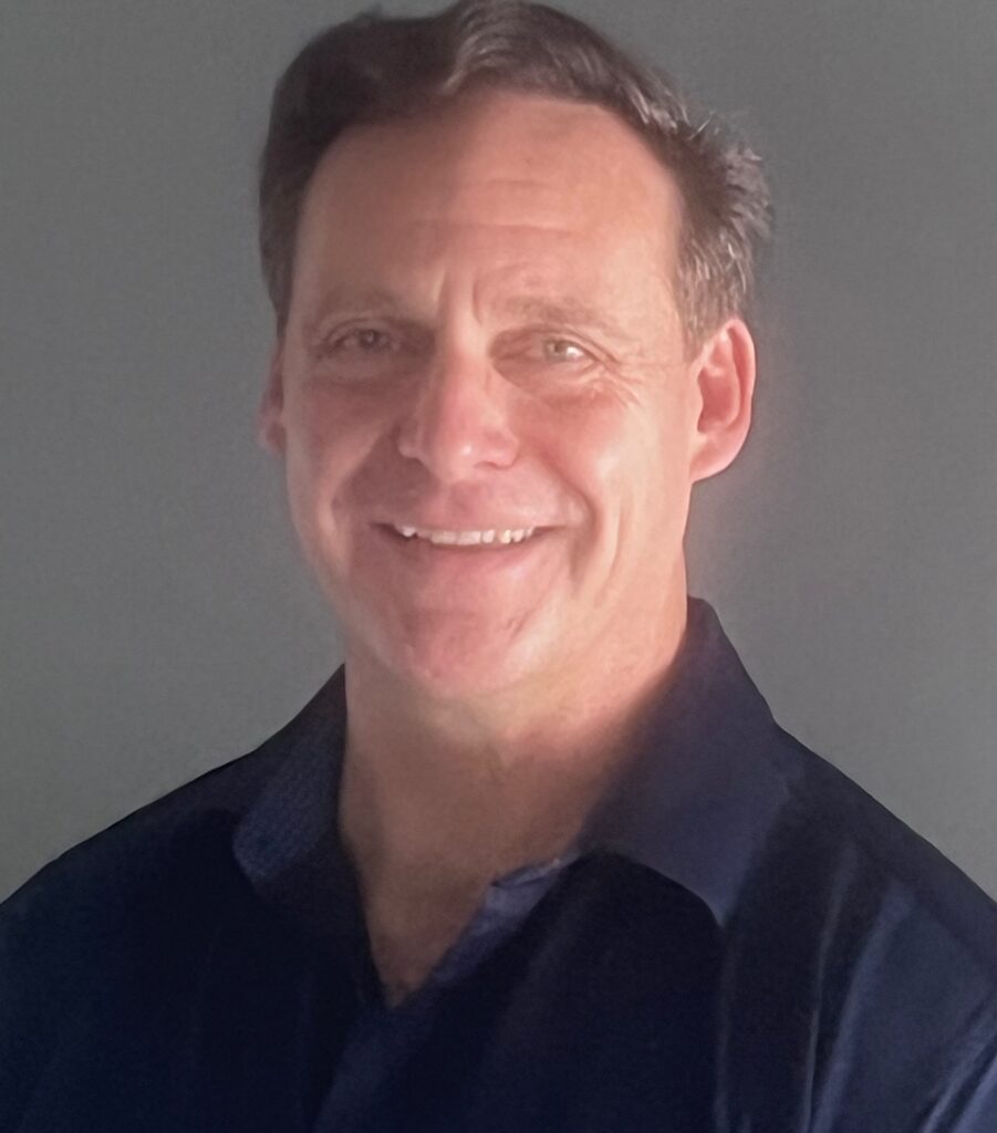Andrew Neumann Headshot