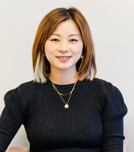 Joy Bao Headshot