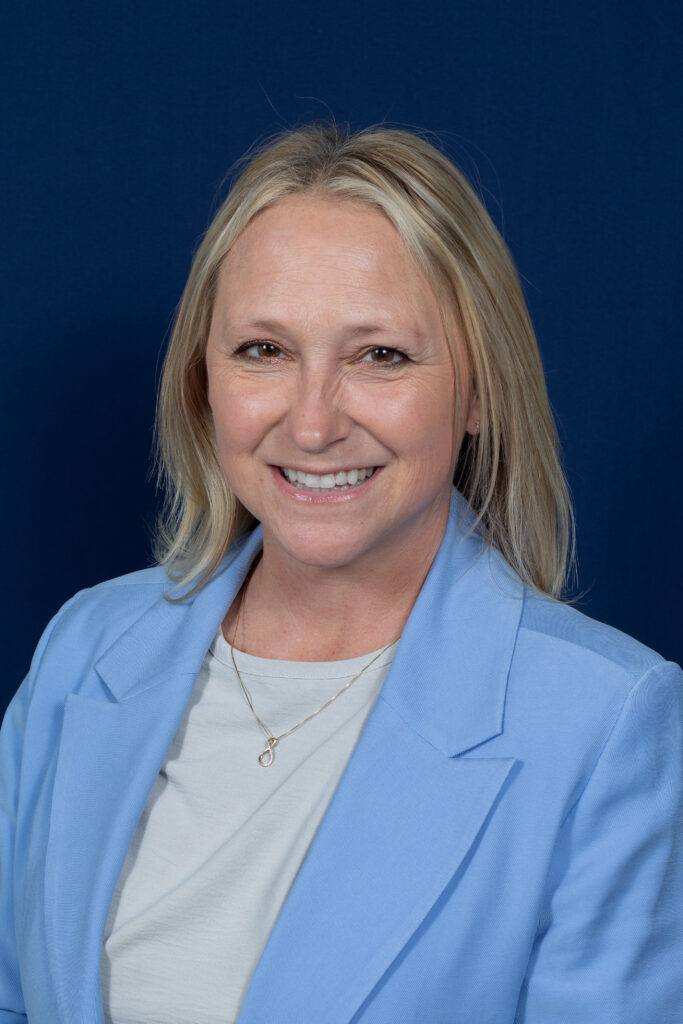 Tia Kraemer Headshot