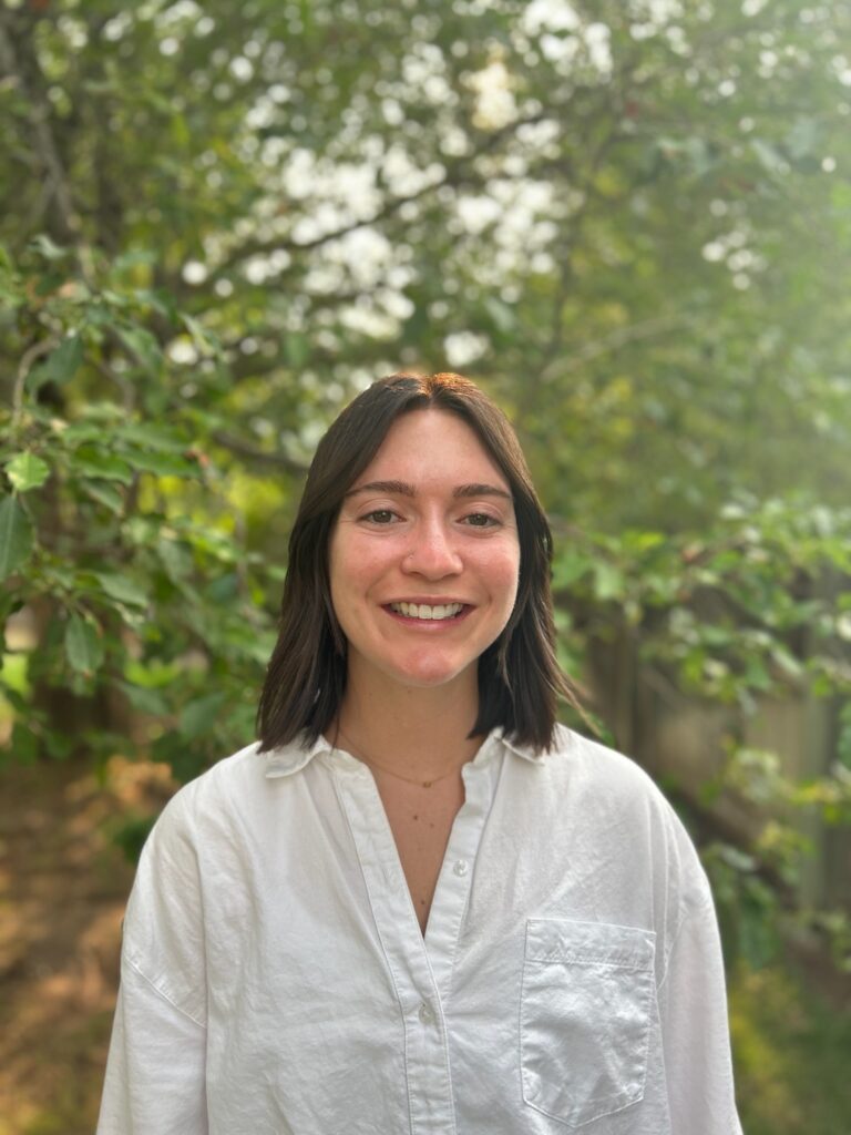 Annie Eidenschink Headshot