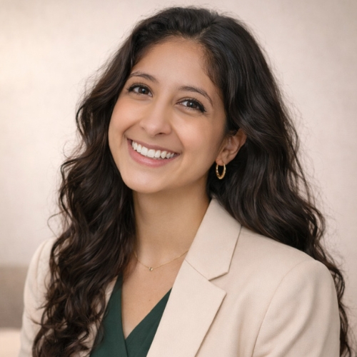 Jennifer Pineda Headshot