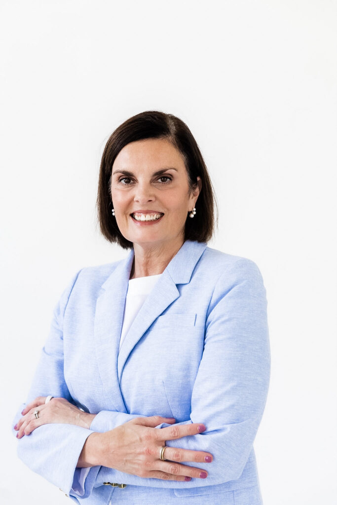 Christy Ainsworth Headshot