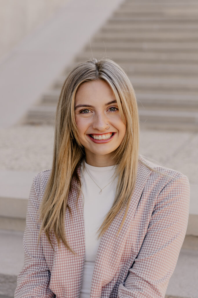 Josie Holbrook Headshot